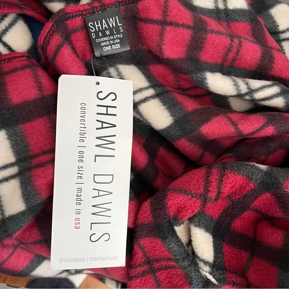 Shawl Dawl Buffalo Print Shawl -- Can be worn 10+ Ways! - Picture 13 of 15